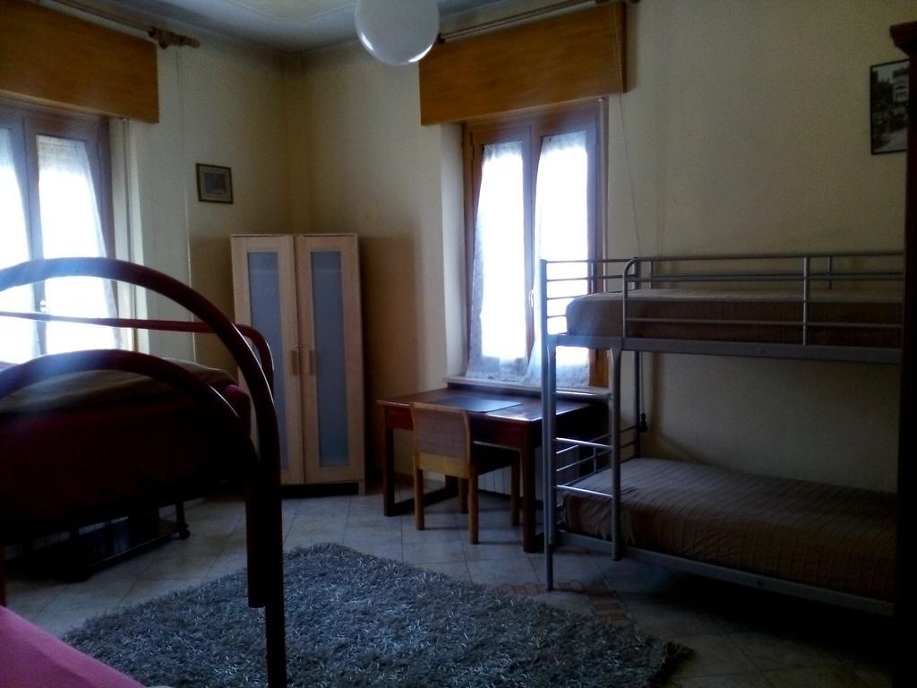 Turin Hostel Room photo